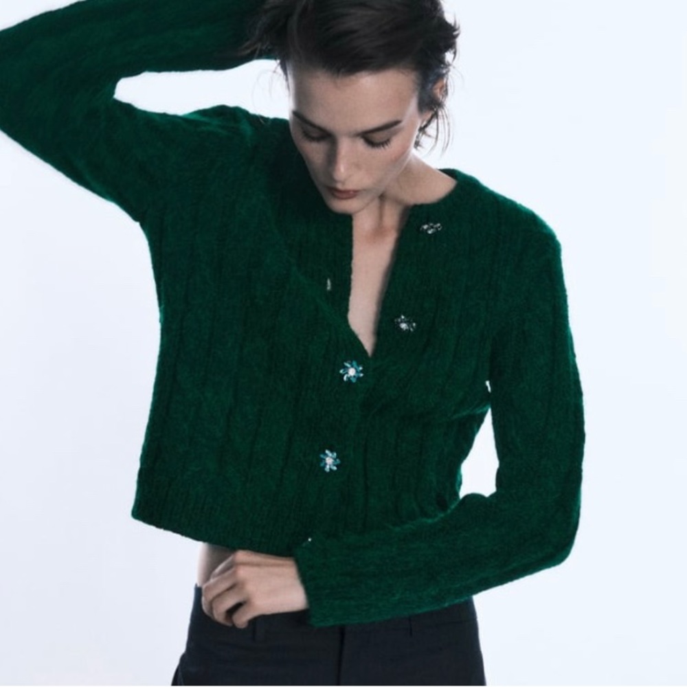 ZARA NWT KNIT CARDIGAN WITH JEWEL BUTTONS M
